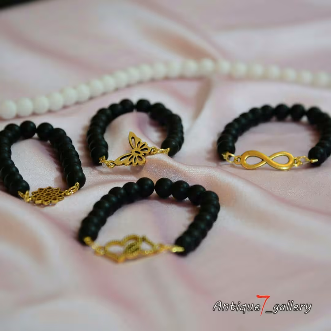 پک سه تاییدستبند مرواریدی مشکی
وزن 42گرم
رنگ مشکی
سایز متوسط