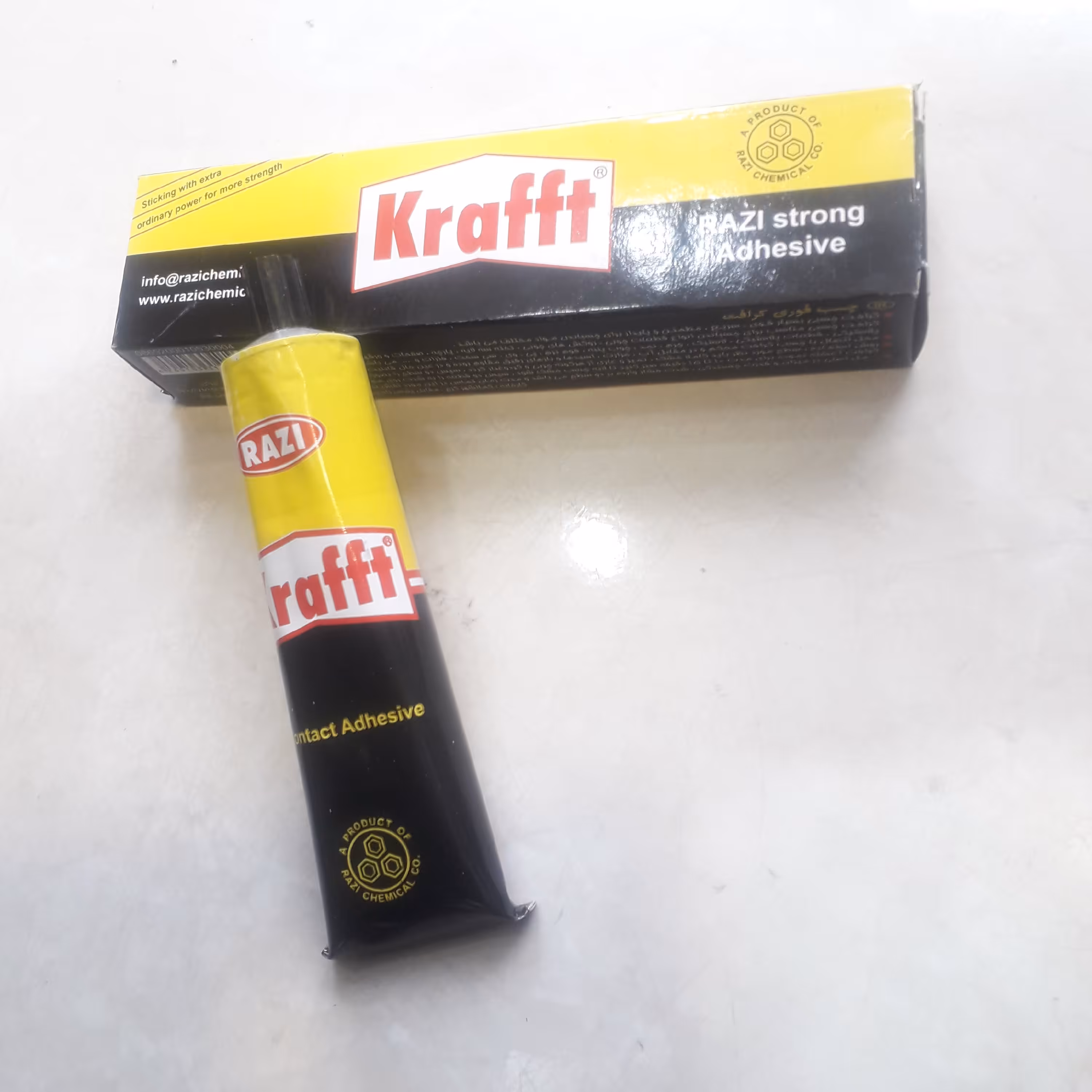 چسب رازی  چسب چرم فوری   کرافت  مخصوص چرم ، نمد ، قطعات پلاستیکی 