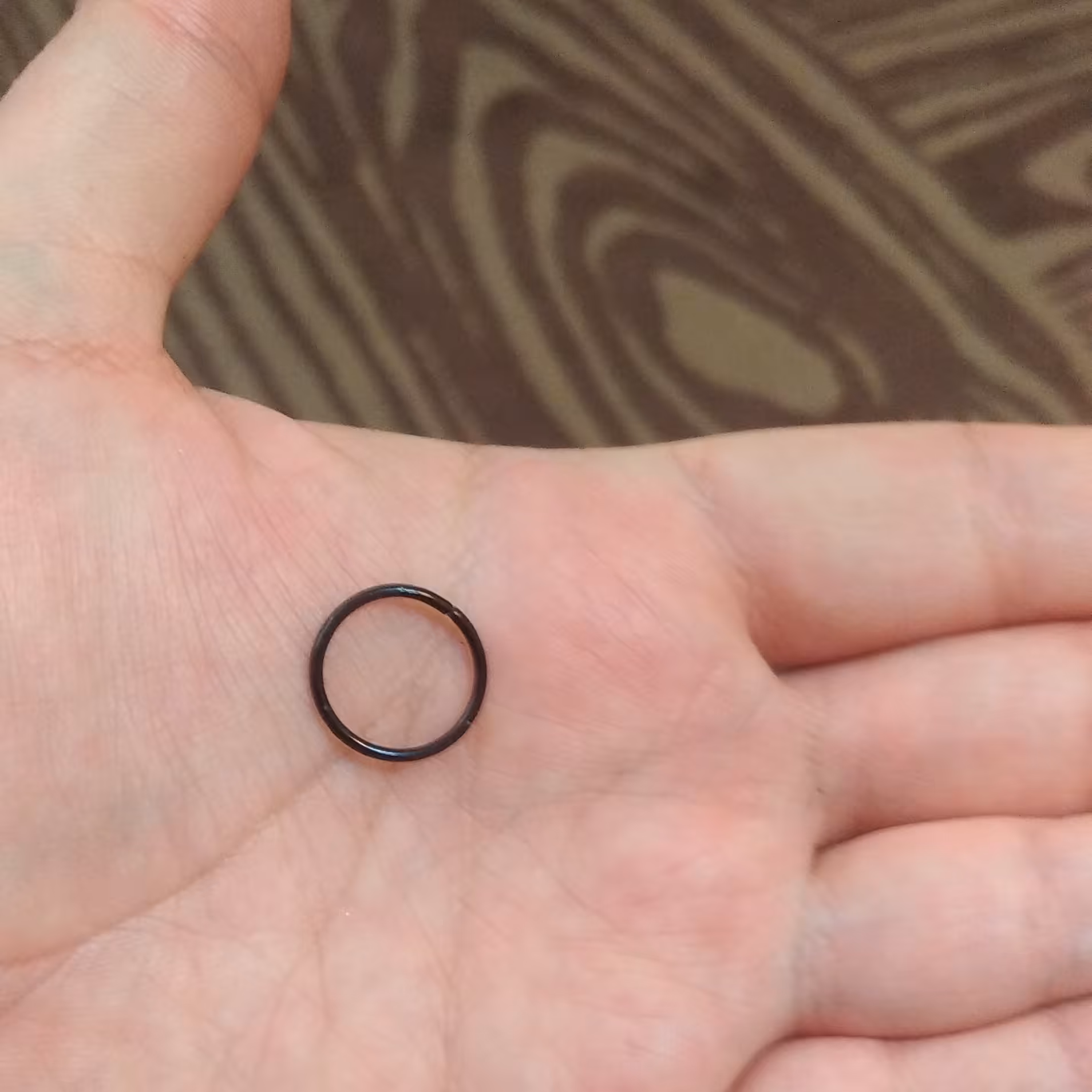 حلقه اتصال مشکی 1/5 سانتی 10 گرم