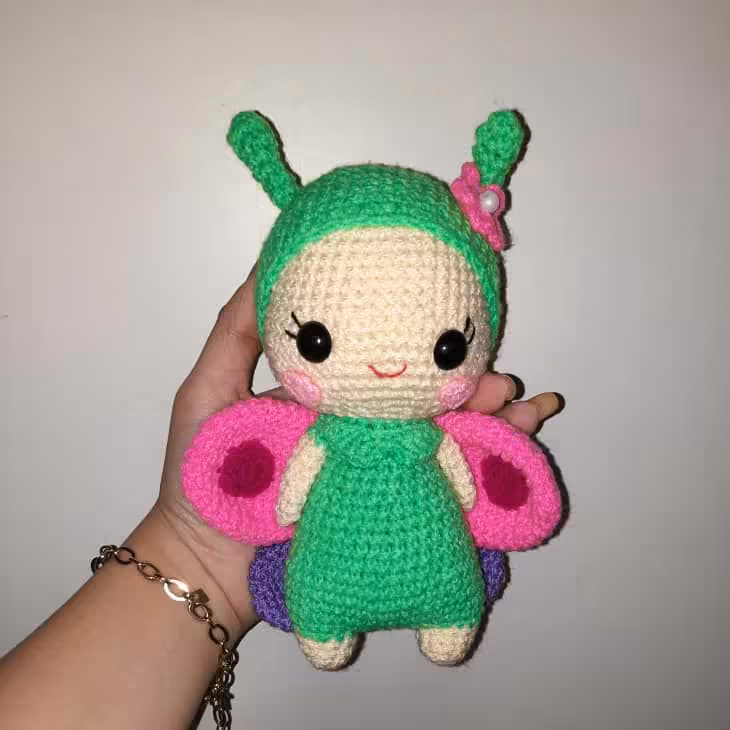 عروسک بافتنی پروانه کوچولو 