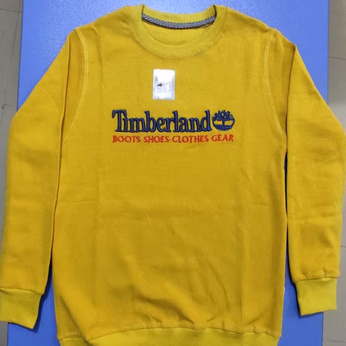 بلوز تک           پسرانه          دورس        بسیار خوش رنگ و باکیفیت