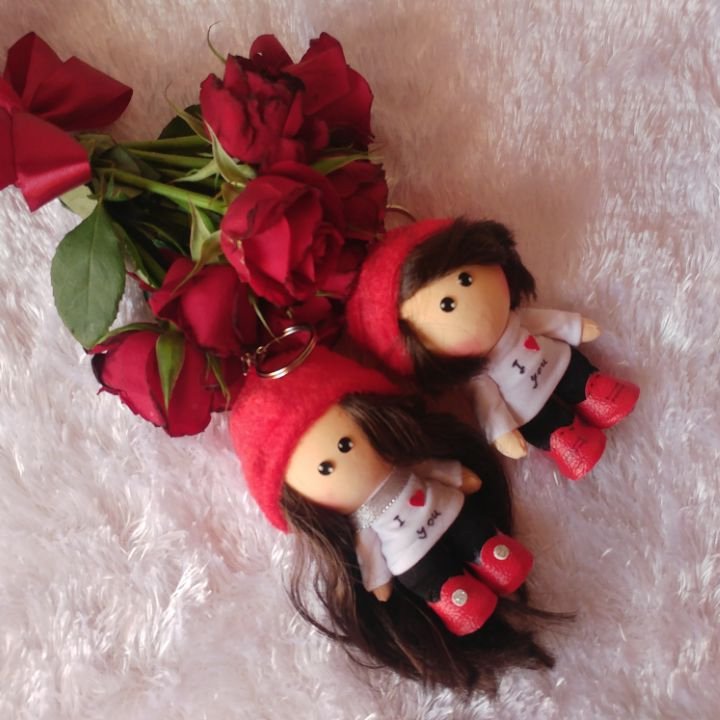 عروسک روسی عشق(لاوlove ولنتایین قرمز دوست)