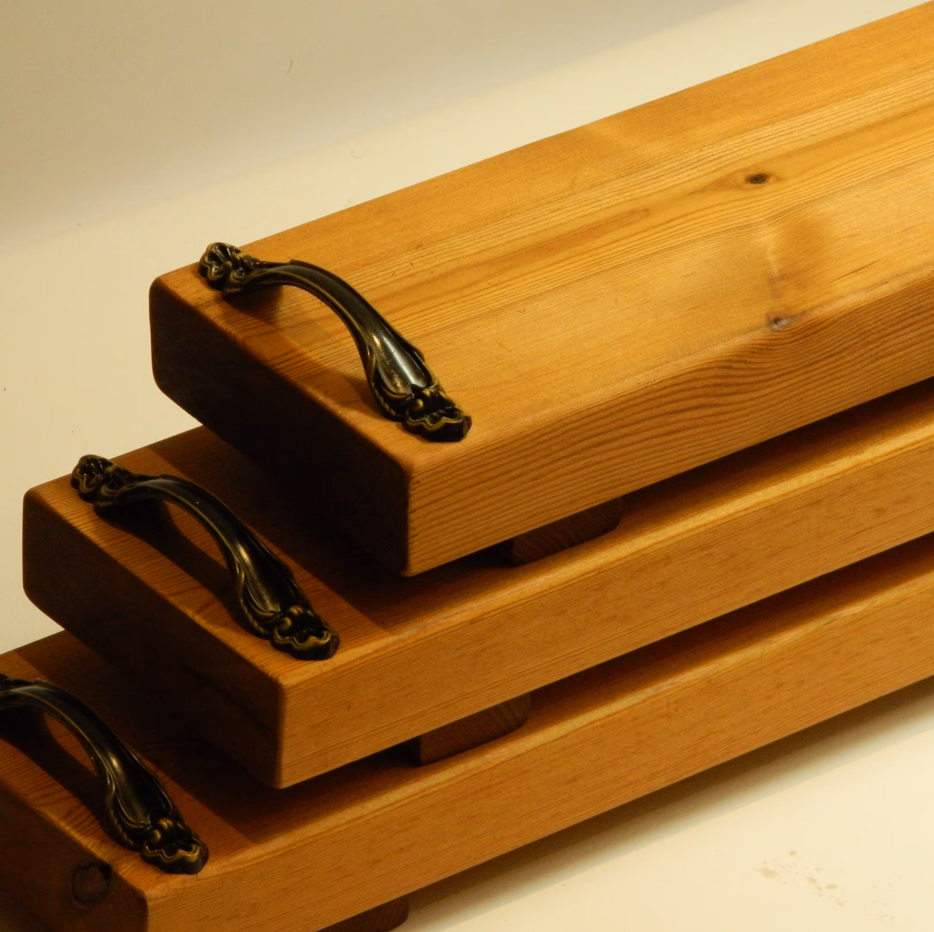 سینی سرو 3 تیکه با چوب 4 سانتی گرجستان پوشش گیاهی ضد قارچ وباکتری و ضد اب 