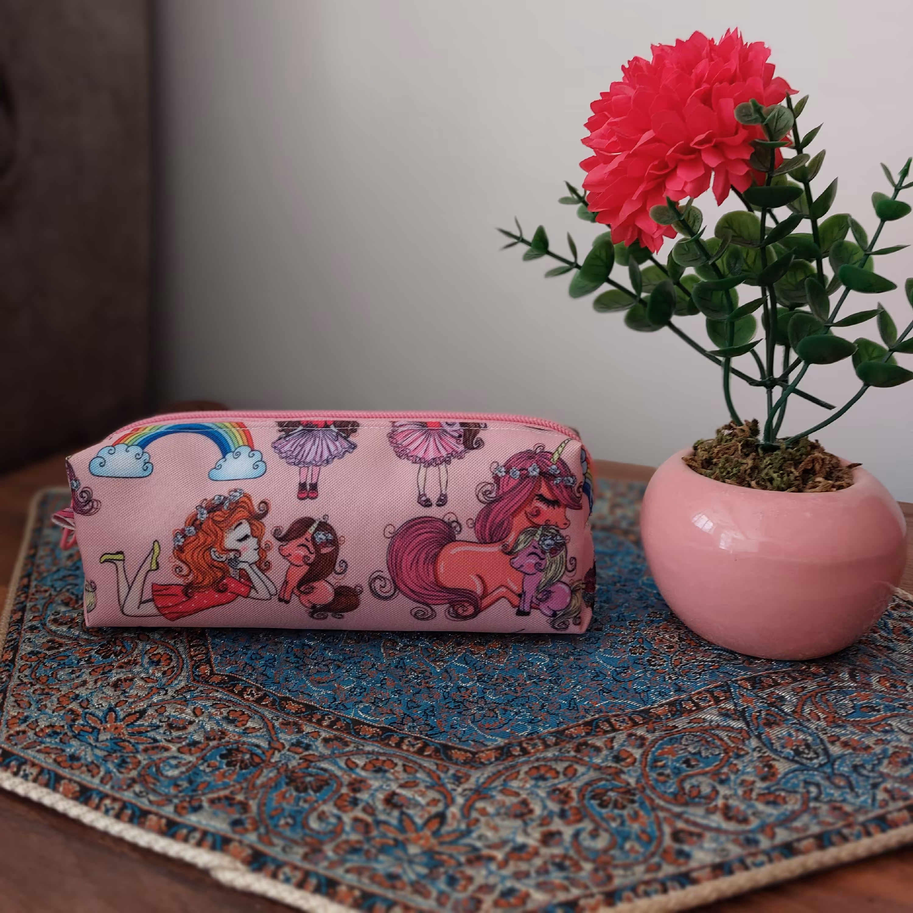 جامدادی طرح اسب تک شاخ  (فروش عمده ) پک 10 تایی 