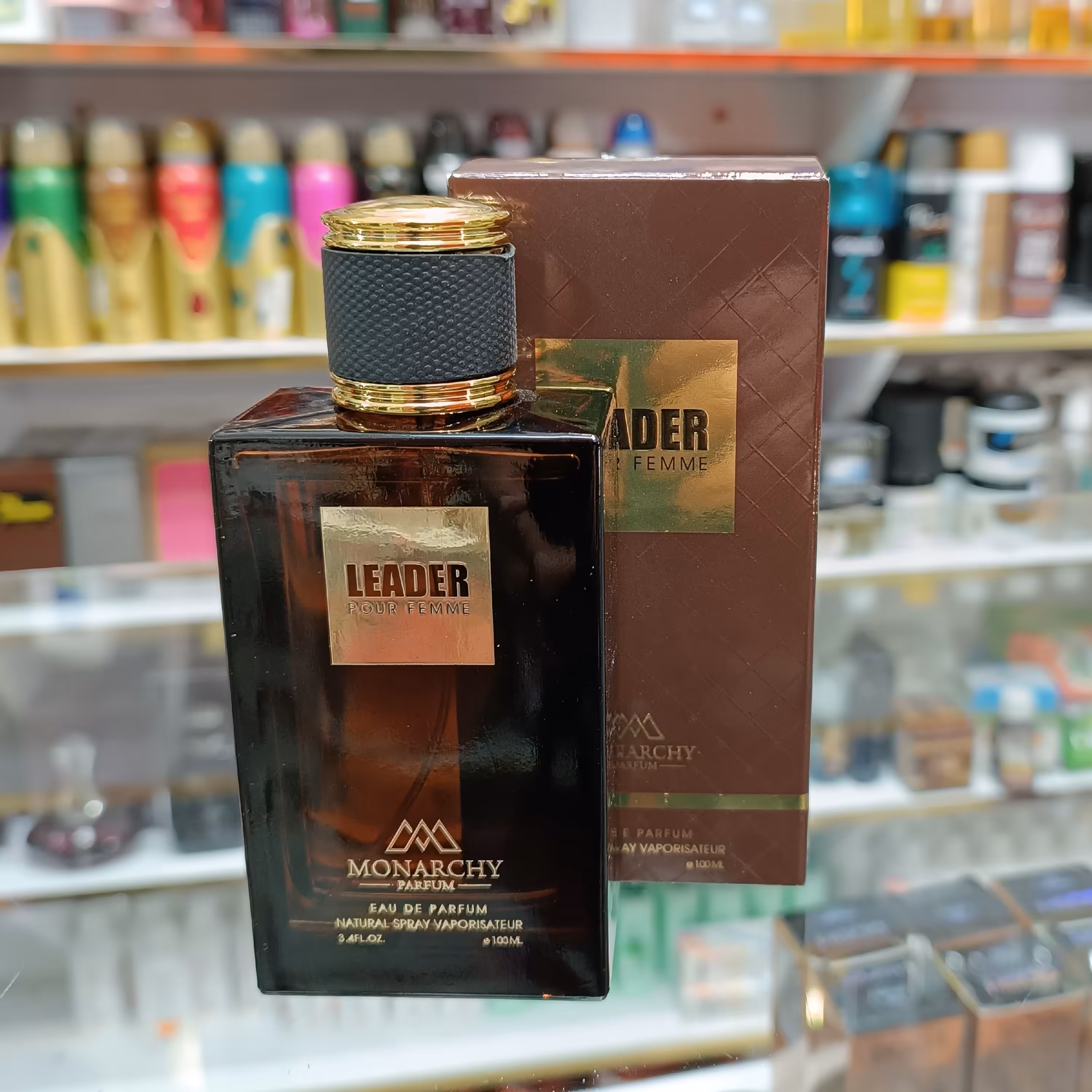 ادکلن موناریچی با رایحه leaderیا توسکان لیدر تام فورد