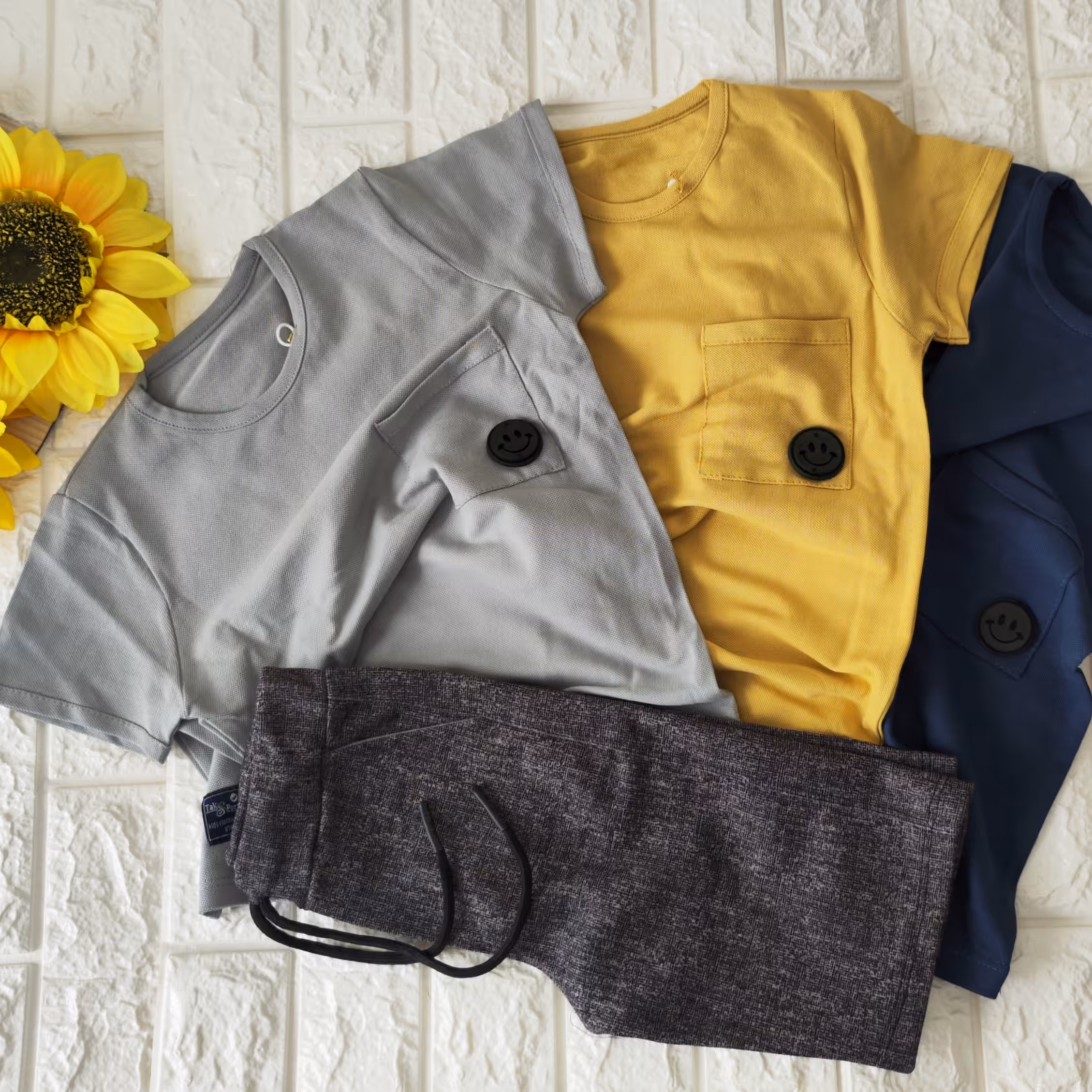 تی شرت و شلوارک جودون  پسرانه یا ست لبخند پسرانه سایز45و50