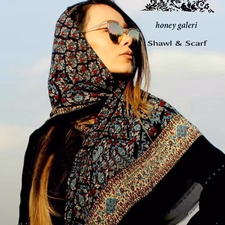 روسری نخی کرپ ریشه پرزی طرح کندو