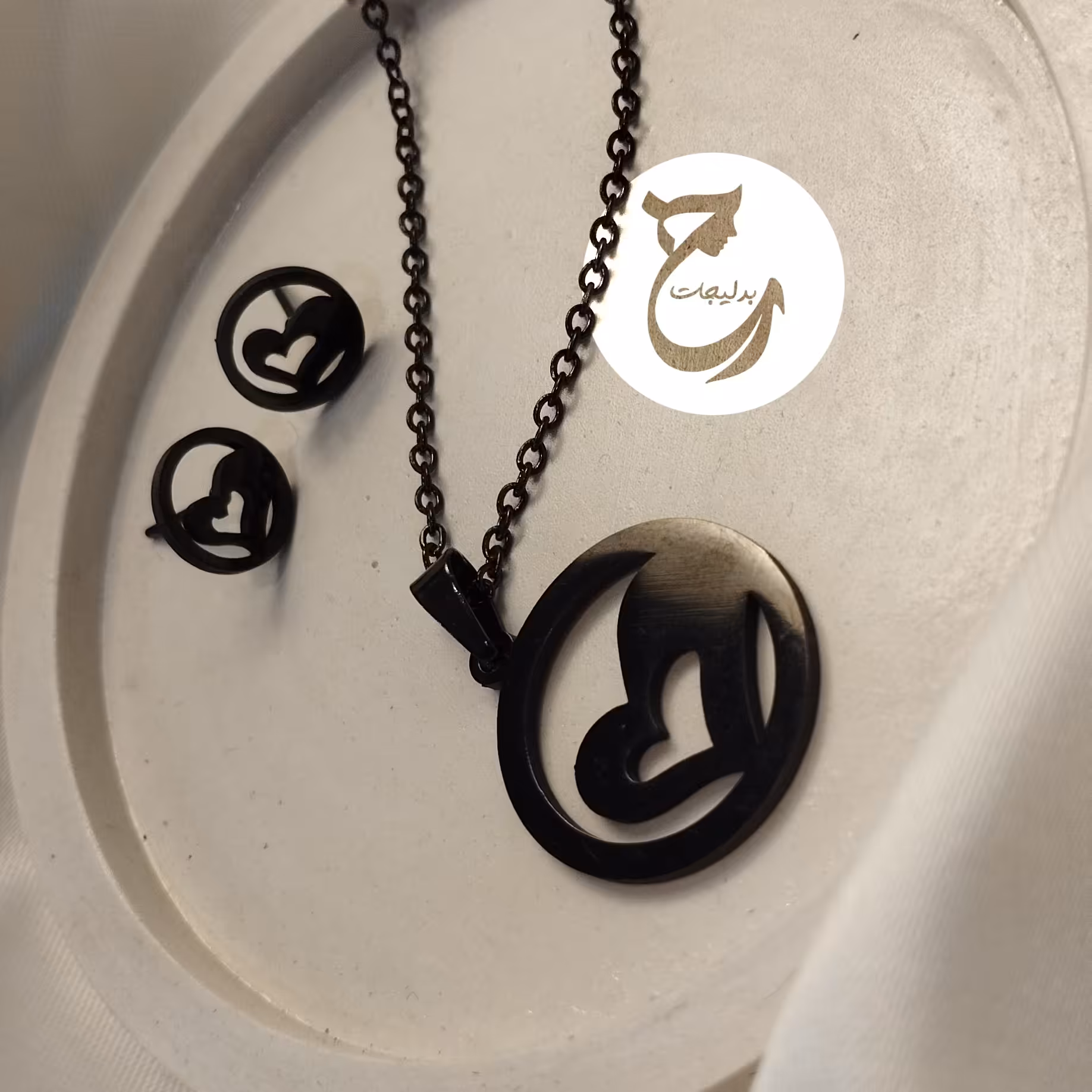 نیم ست گردنبند و گوشواره