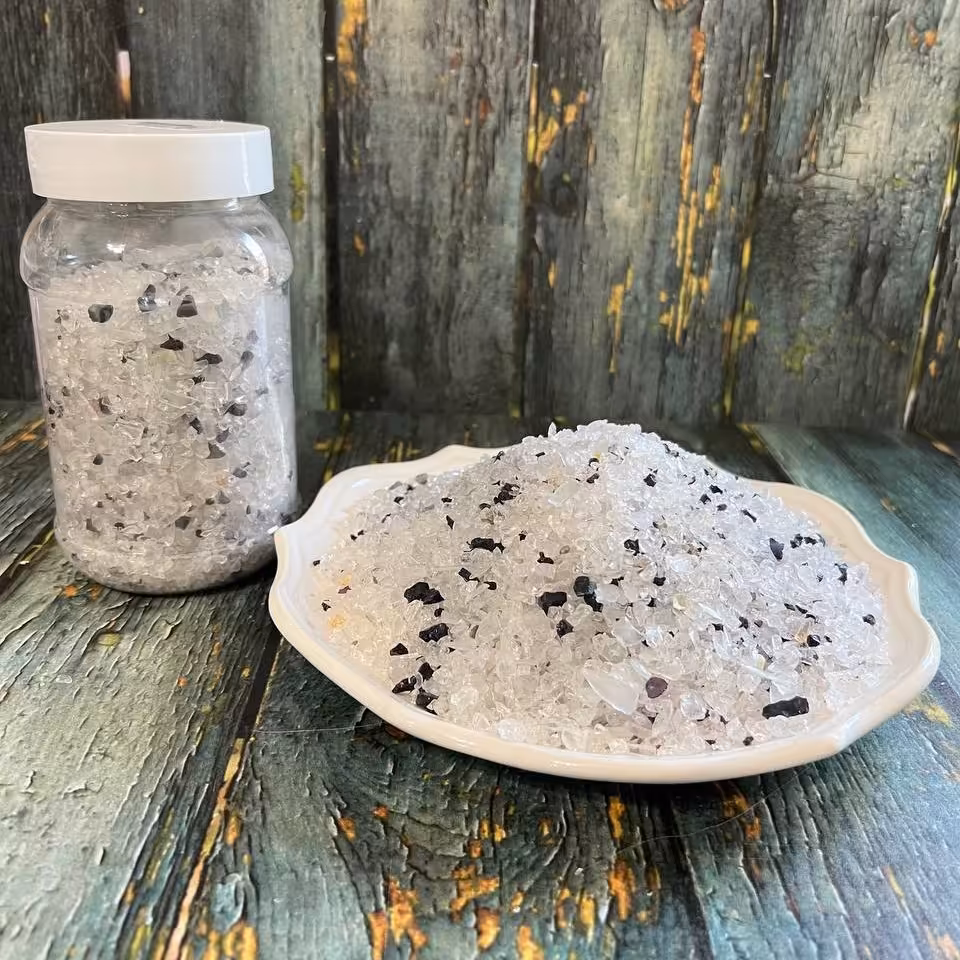 کریستال ژئود مخلوط با شیشه بنفش و مشکی 1 کیلویی