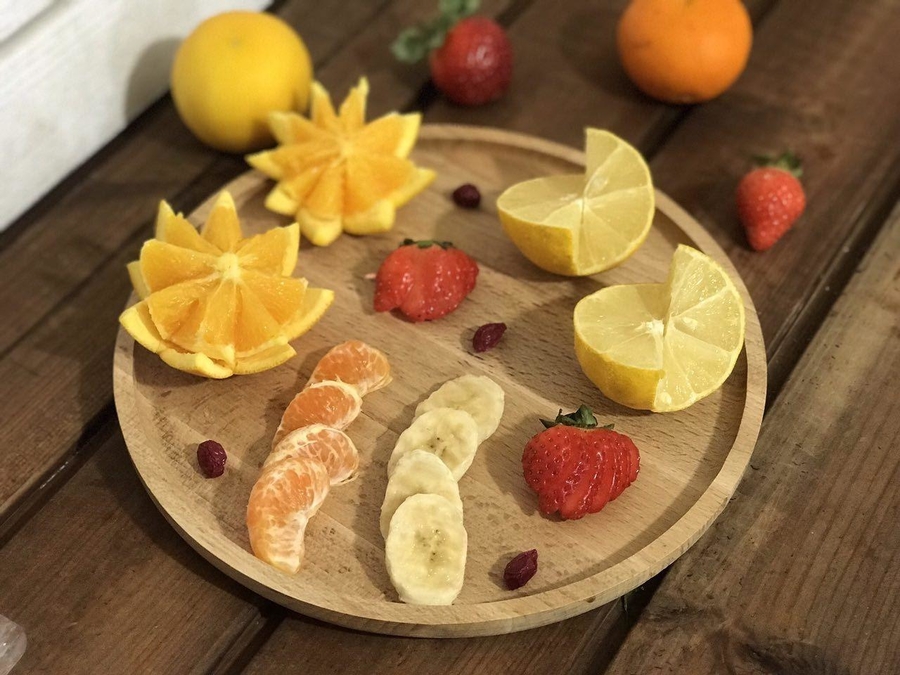 بشقاب گرد بزرگ