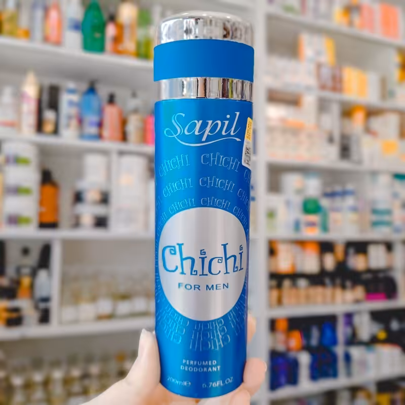 اسپری خوشبو کننده بدن مردانه ساپیل مدل چی چی با ماندگاری بسیار بالا رایحه خنک و اسپورت حجم 200 میلی لیتر