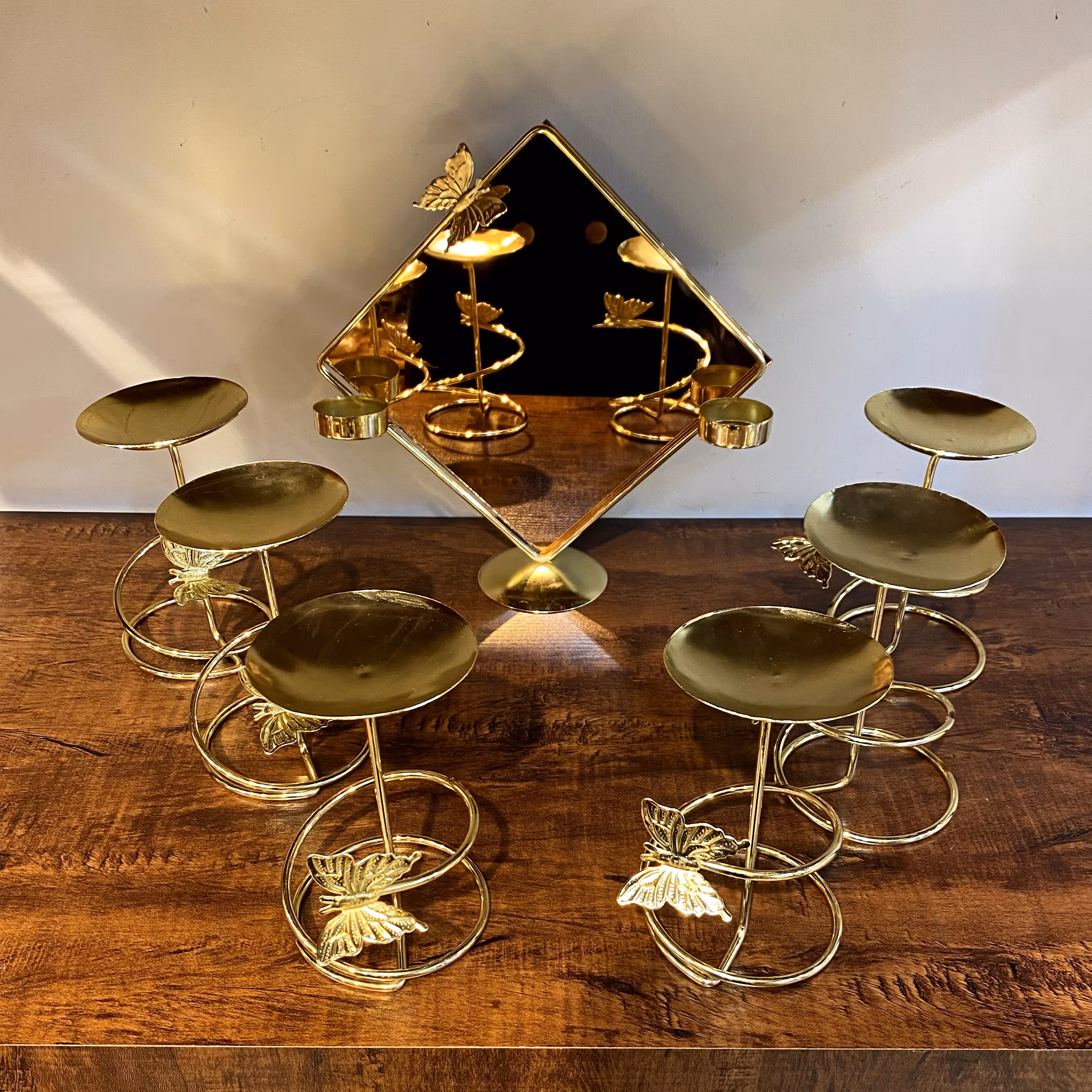 هفت سین پیچ پروانه طلایی همراه با آینه و شمعدان 