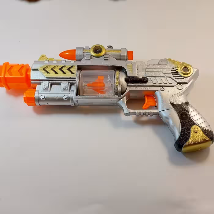 تفنگ موزیکال و چراغدار جنگی و مهیج