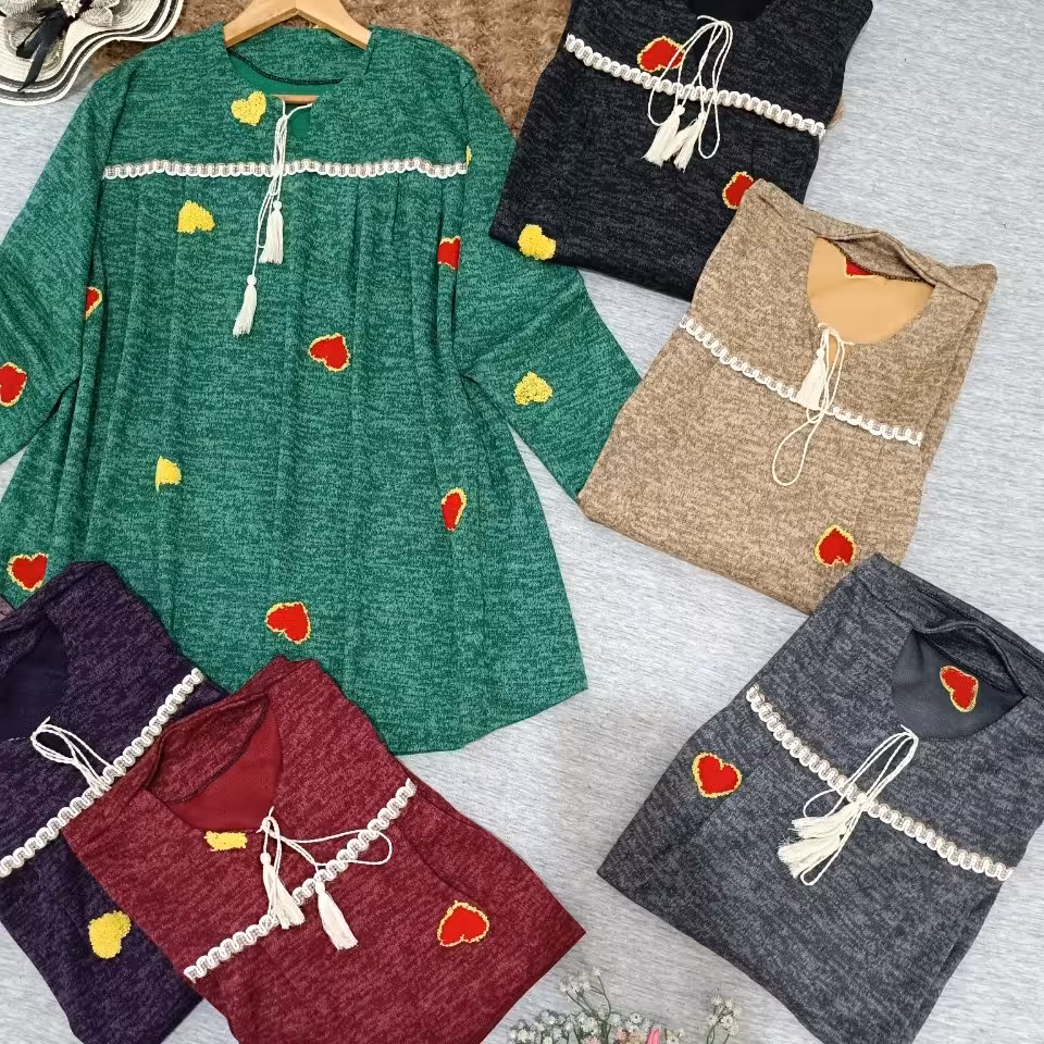 شومیز آنغوره اعلا رنگبندی داردطرح گلدوزی شده قد 85