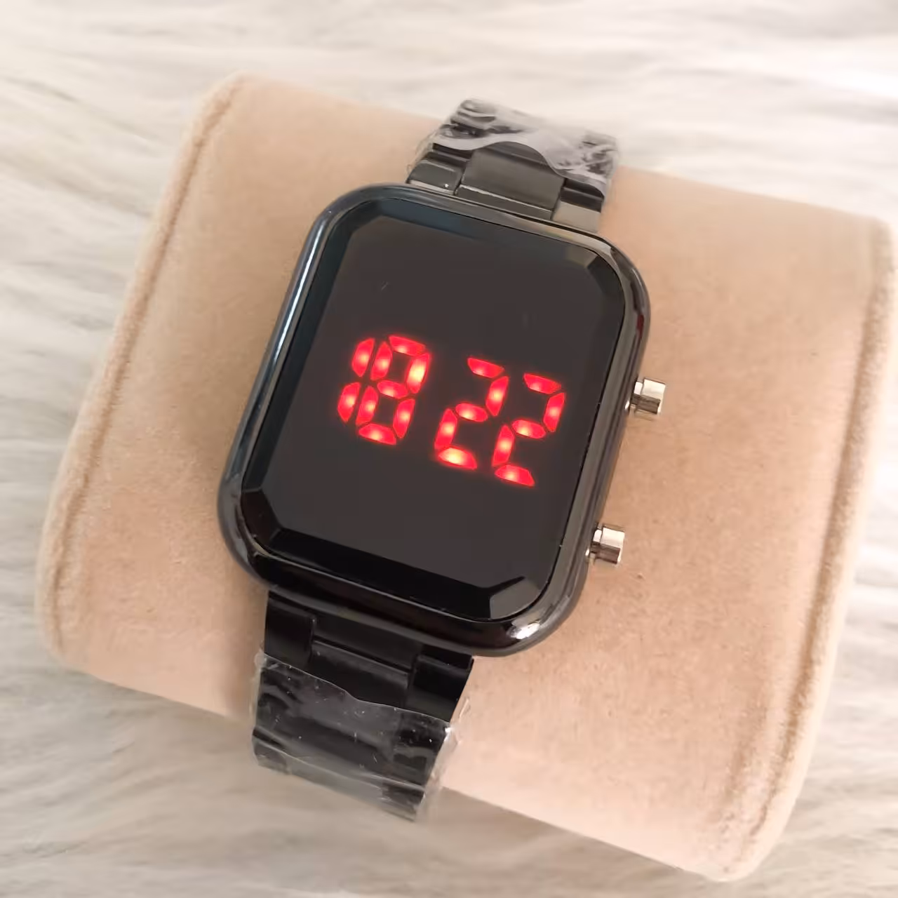 

ساعت اسپرت ال ای دی دو کلیده بندمشکی
