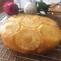 کیک آناناس کاراملایز