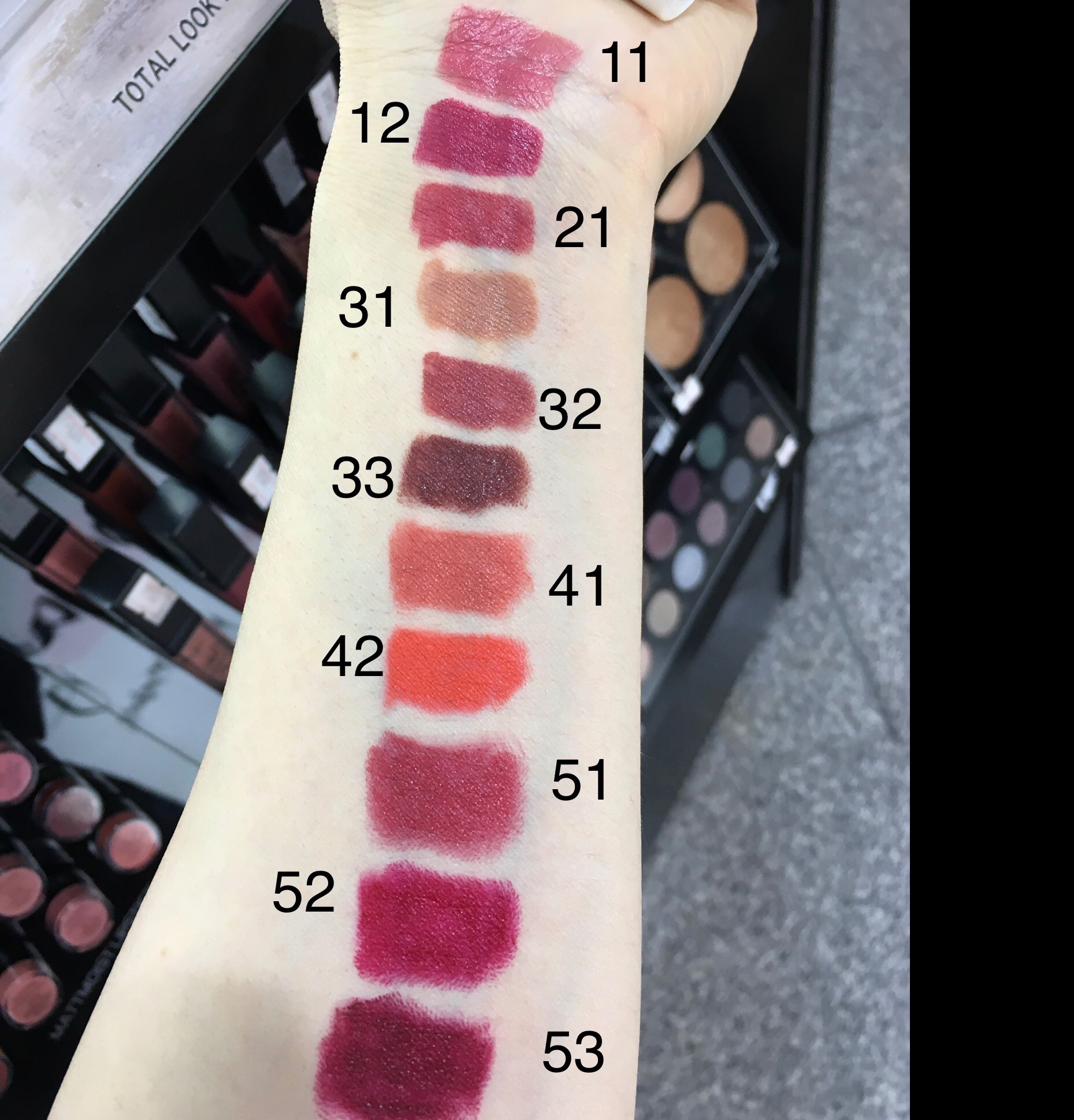رژ لب جامد گیاهی نیمه مات شون حجم 4 گرم سری Velvet Semi Matt شماره M52