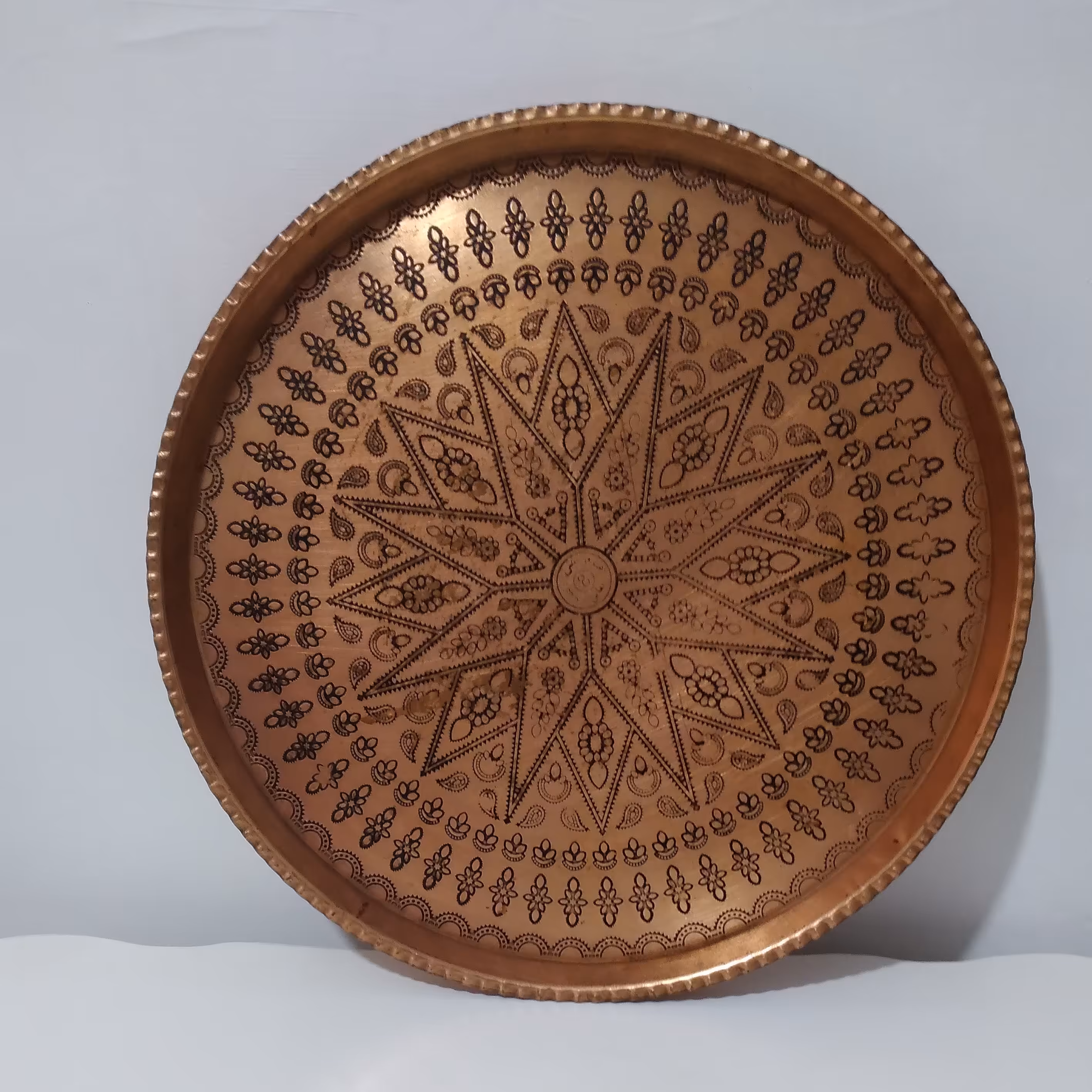 سینی مسی مدل گرد،نانوشده،سایز6،قطر28سانتی متر