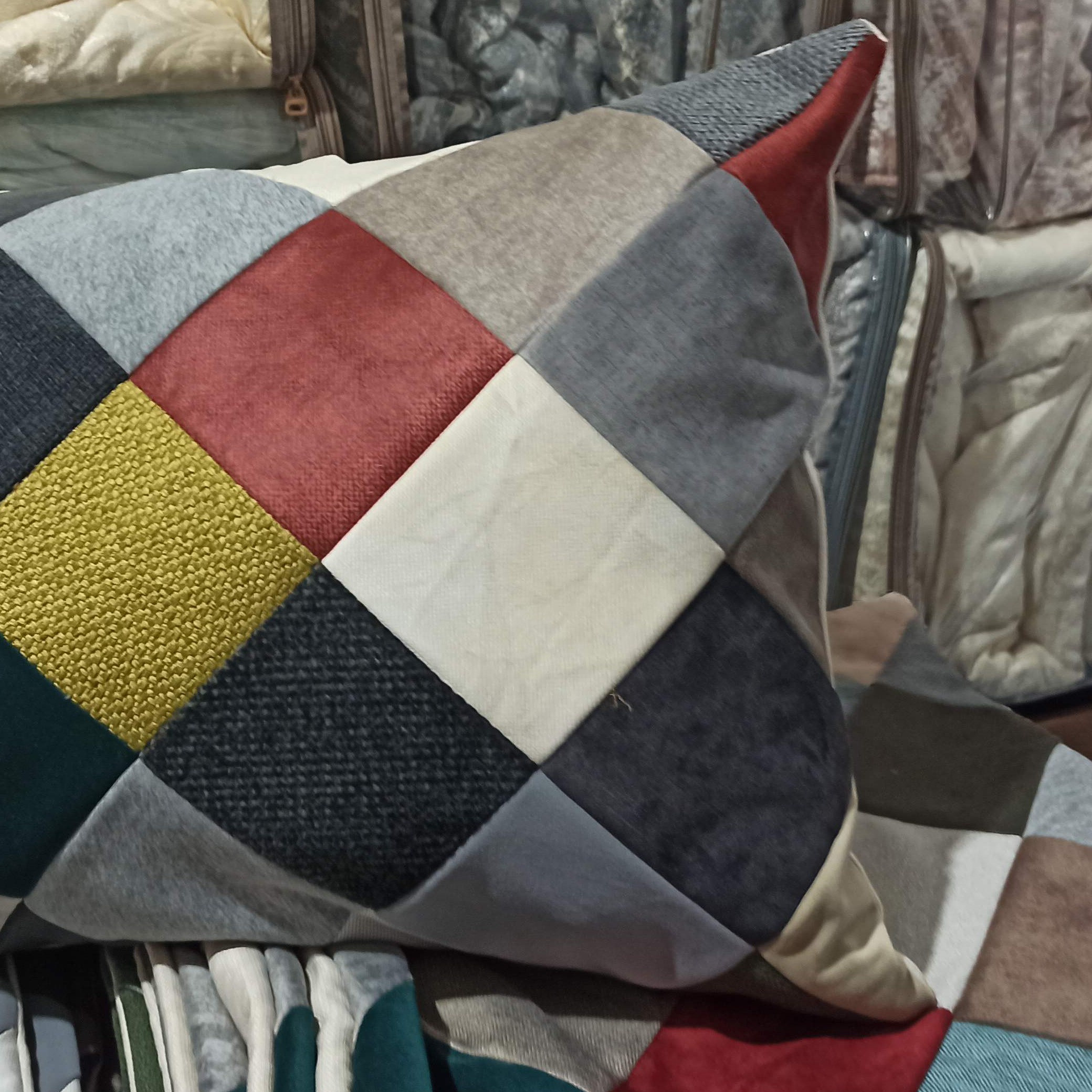 روبالشتی مخمل مبلی  تیکه دوزی 2عددی سایز 70در50