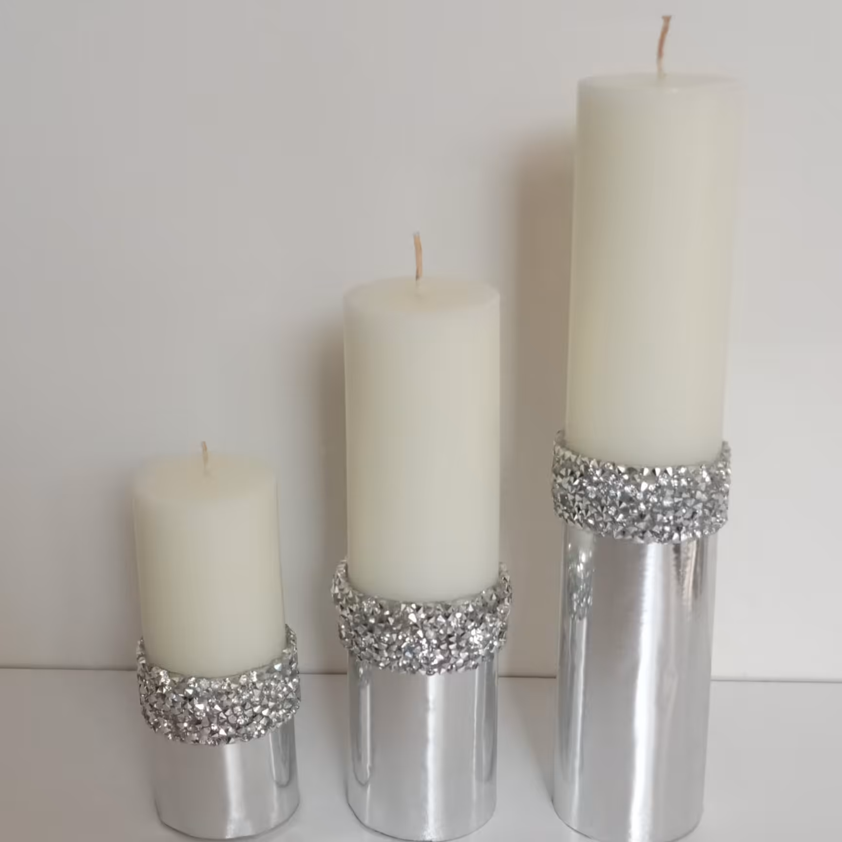 شمع استوانه شبرنگ مدلO3S در وزن 60گرم و ابعاد 10×15×20