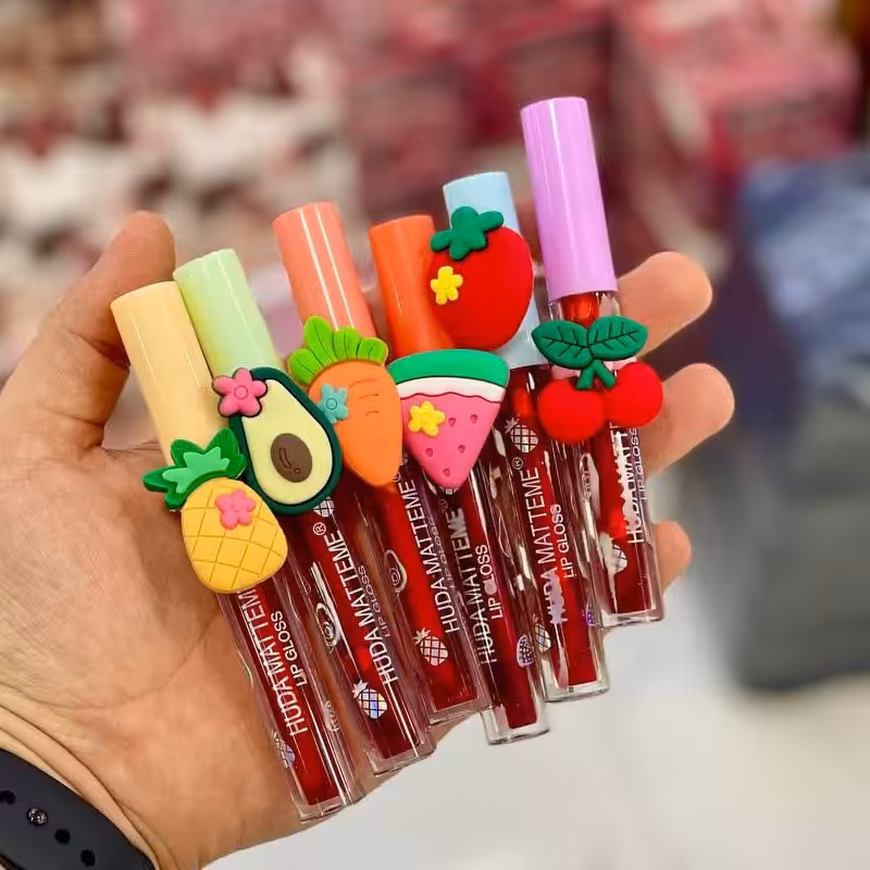 تینت لب طرح میوه ای در رنگ های جذاب با ماندگاری بالا و بدون ایجاد حساسیت 