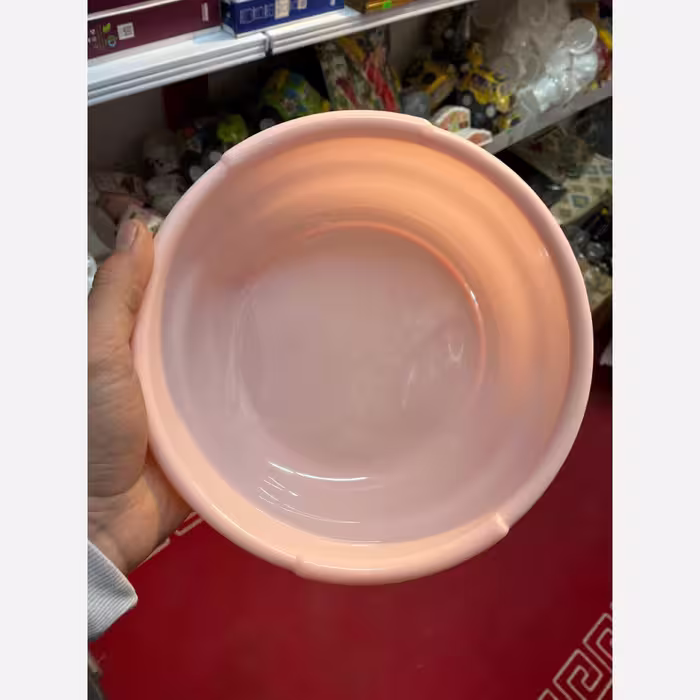 لگن کوچک مواد نو در رنگبندی مختلف در خانه مدرن                         