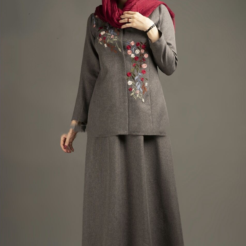 کت و دامن گلدوزی شده