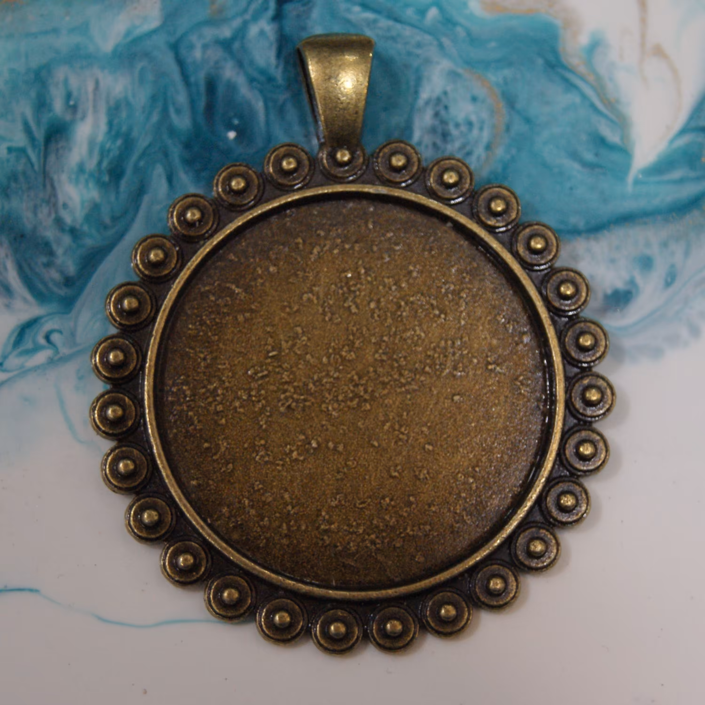 قالب پلاک برنزی طرح دایره با لبه های مدور