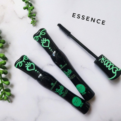ریمل مویی اسنس essence