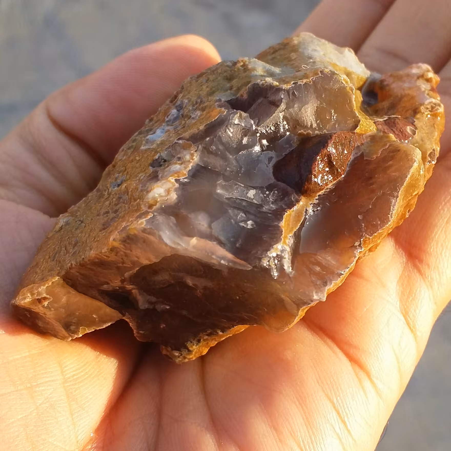 سنگ راف عقیق کبود محشر شاهکار خلقت دیدنی کاملا طبیعی خارق العاده با قابلیت ساخت چندین نگین قیمتی
کد 7913