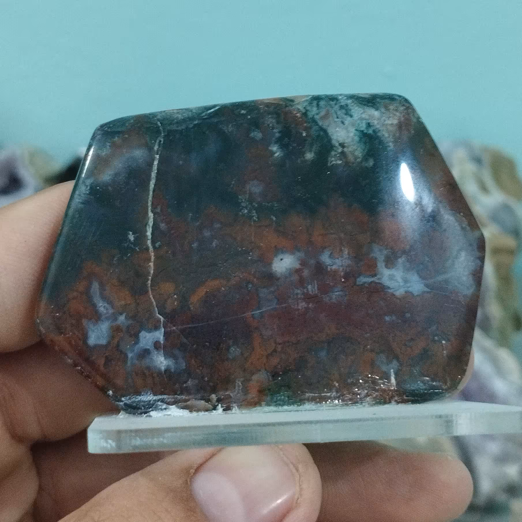 گوهر سنگ کلکسیونی عقیق شجر دستساز 5سانتیمتر پهنا 7سانتیمتر 