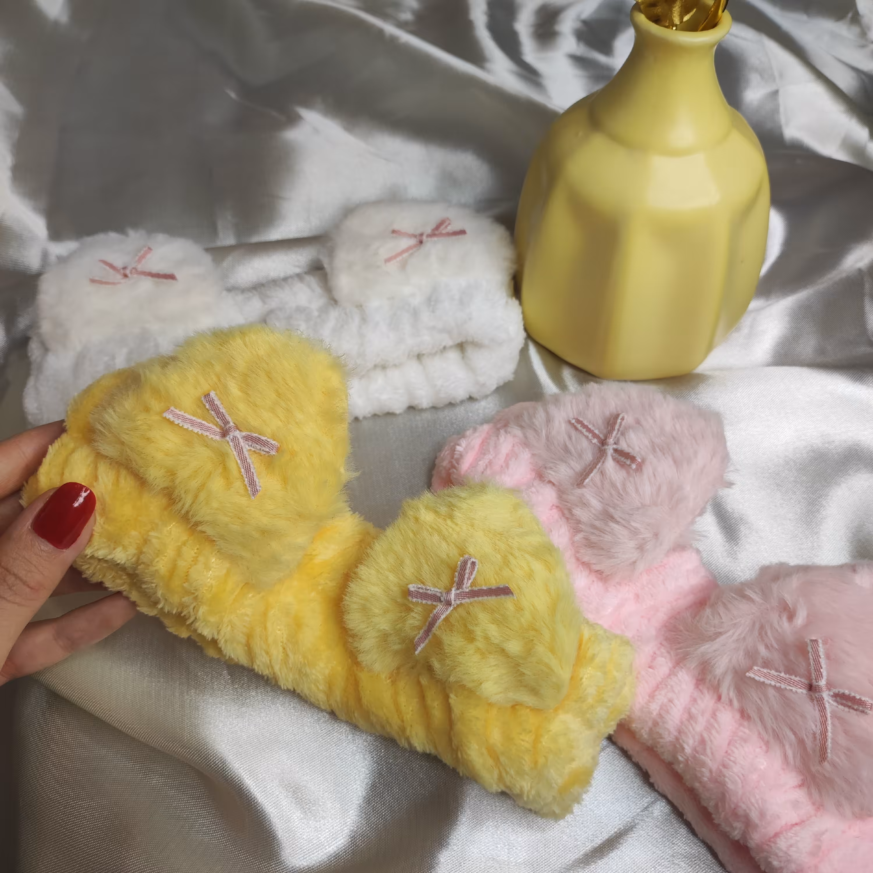 تل فانتزی خرگوشی سفید رنگ 