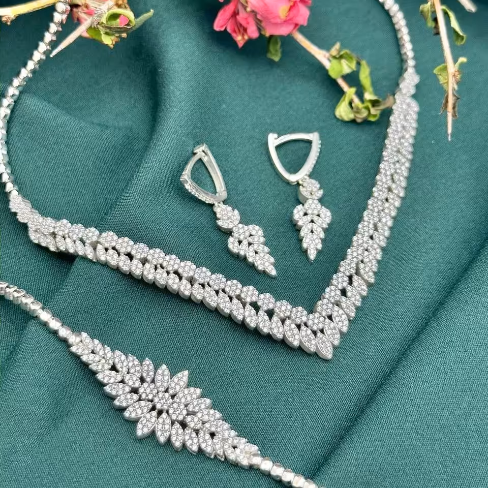 سرویس نقره جواهری سوپر میکرو کد 1003( با عیار استاندارد نقره 925)