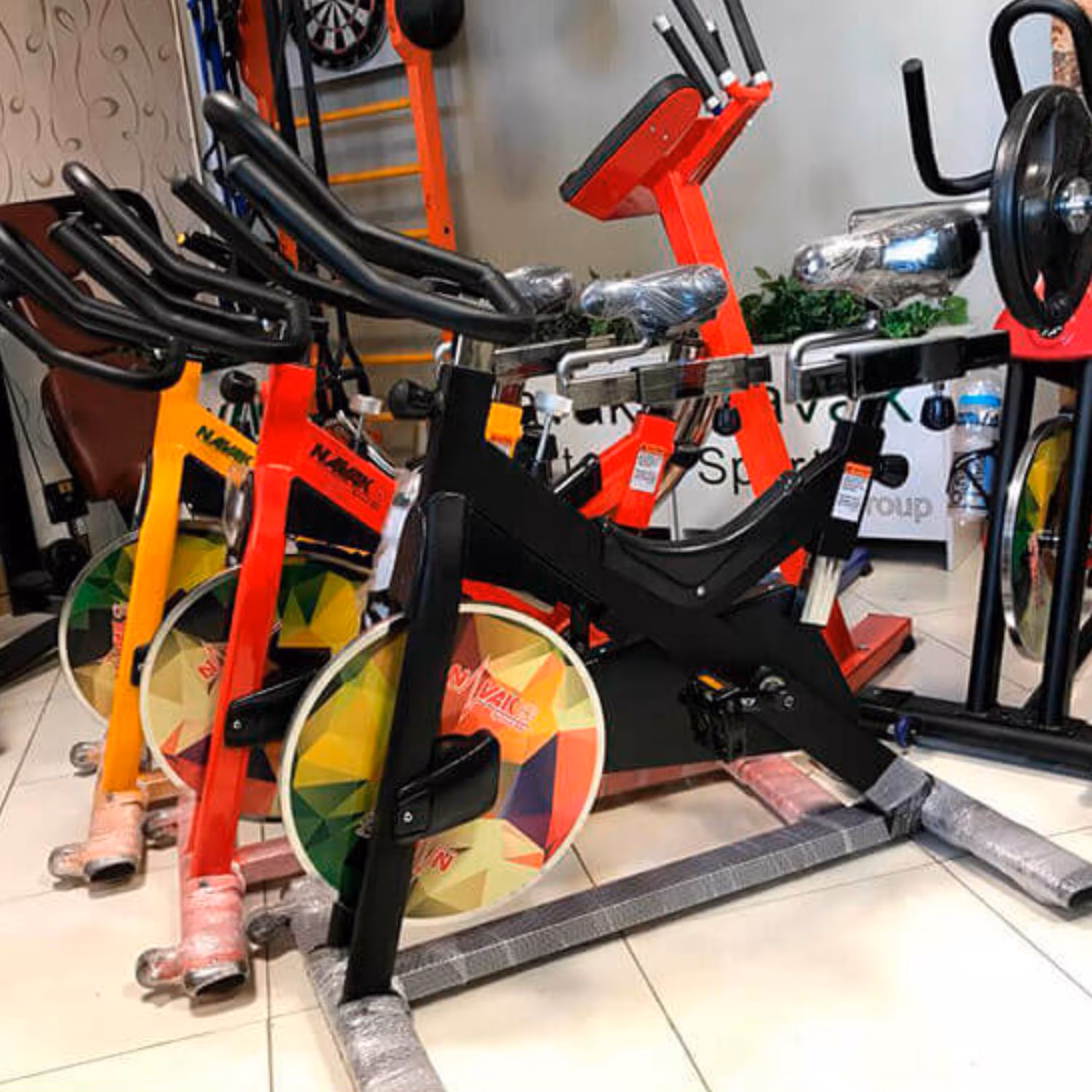 دوچرخه ثابت اسپینینگ باشگاهی ناوک مدل Ns11701 با تحمل وزن بالا