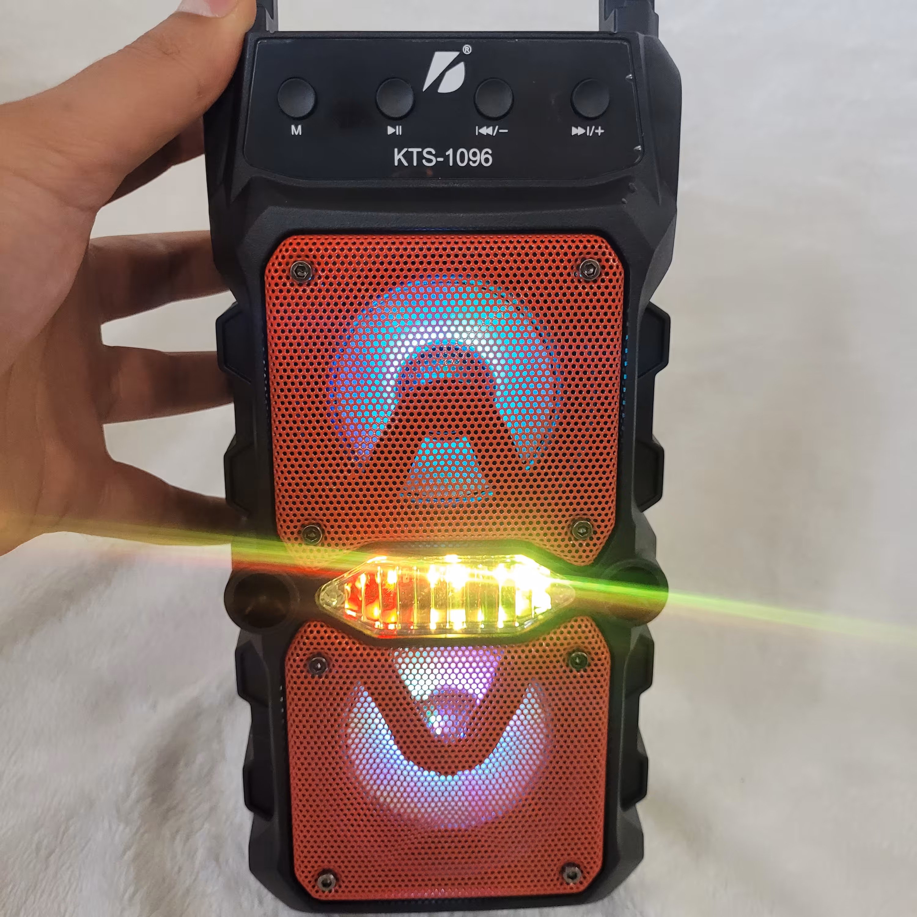 اسپیکربلوتوثی همراه حرفه ای kts 1096