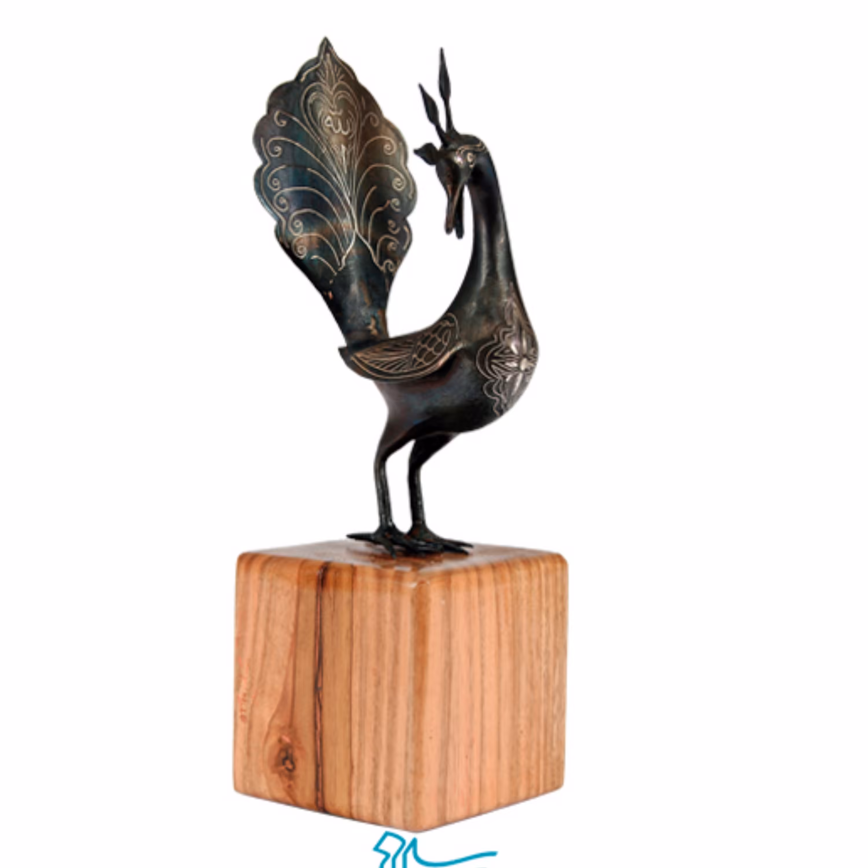 تندیس طاووس نقره کوب با پایه چوبی