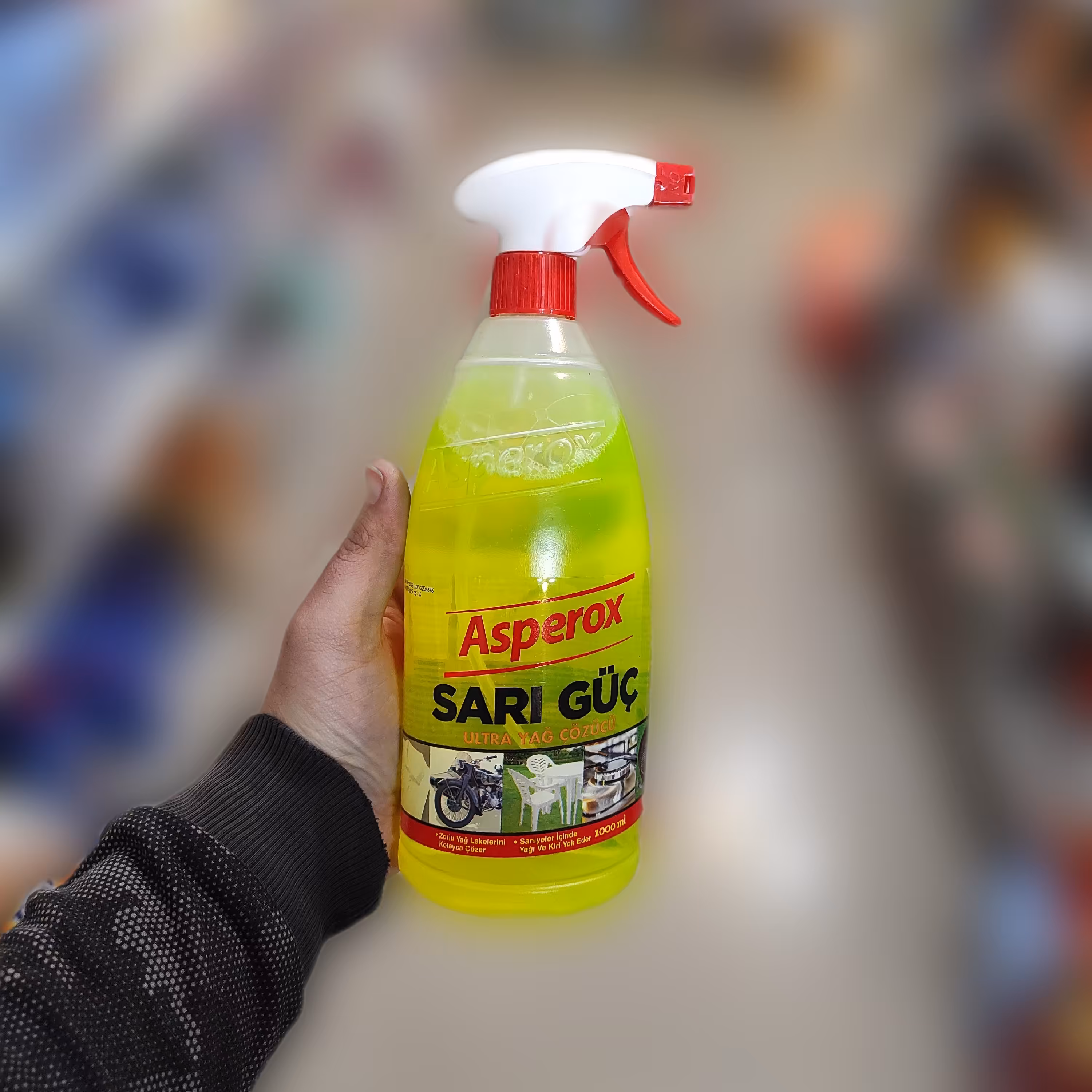 اسپری پاک کننده روغن آسپروکس با رایحه لیمو 1 لیتری

