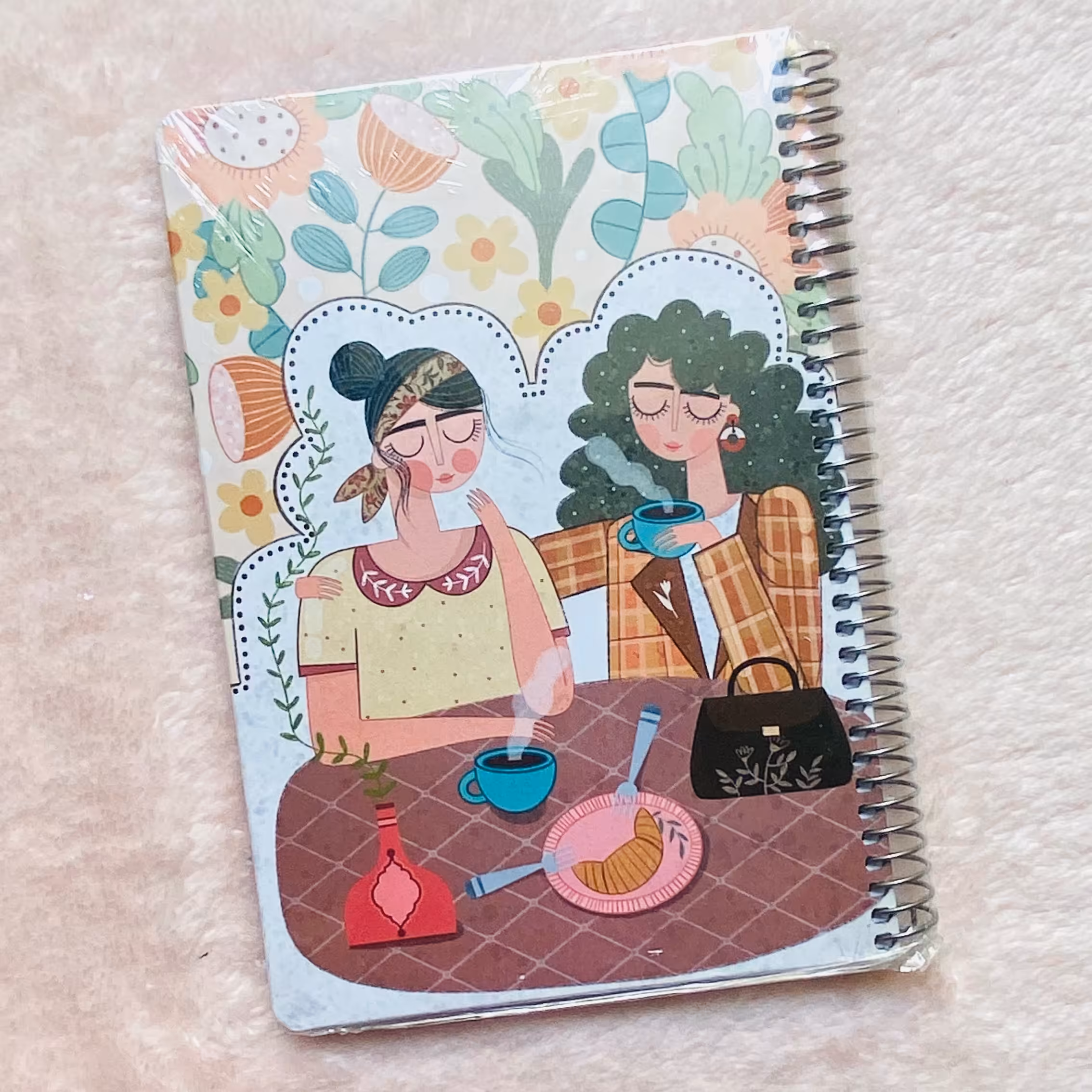 دفتر 100 برگ جلد سخت سویل مدل دوستانه