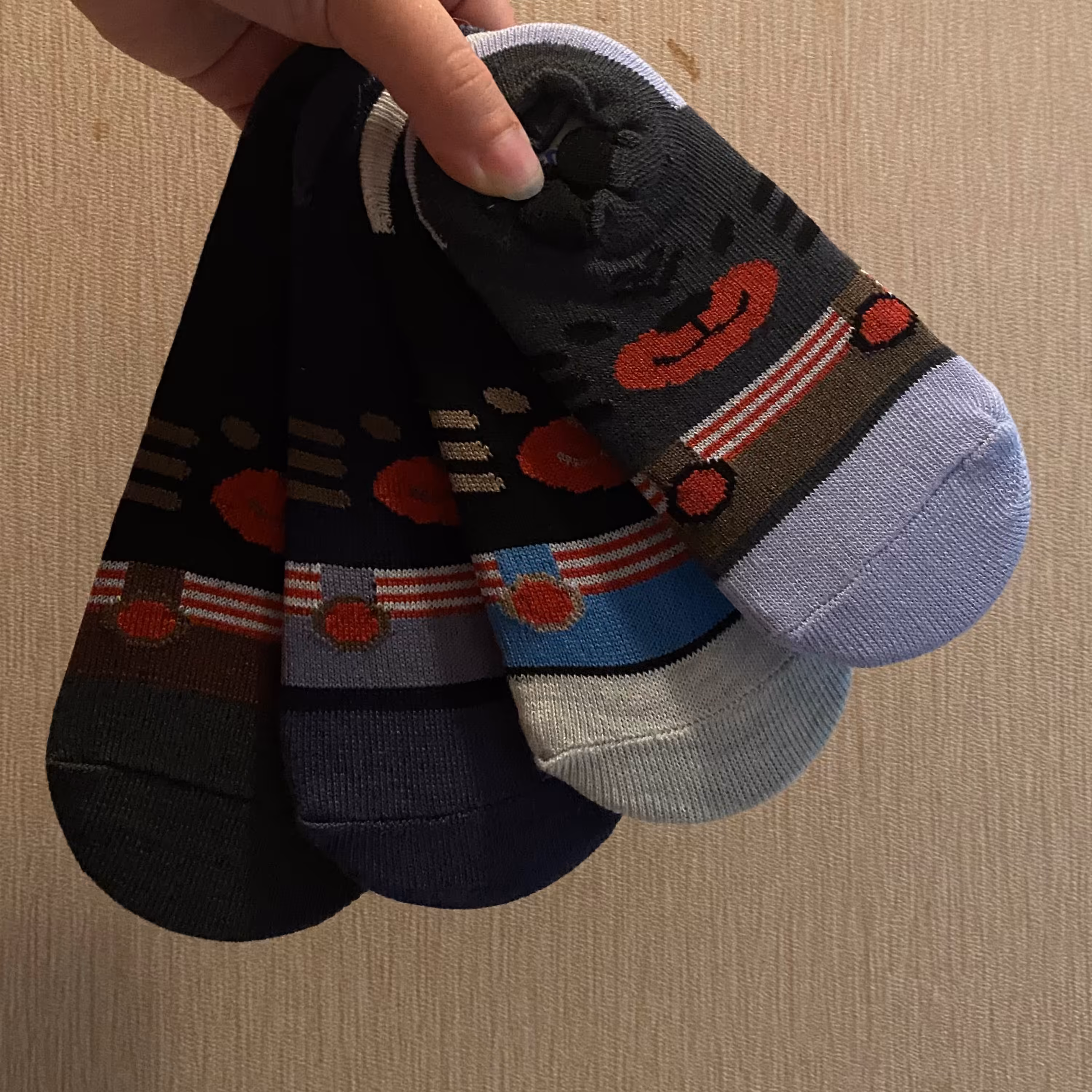 جوراب بچگانه