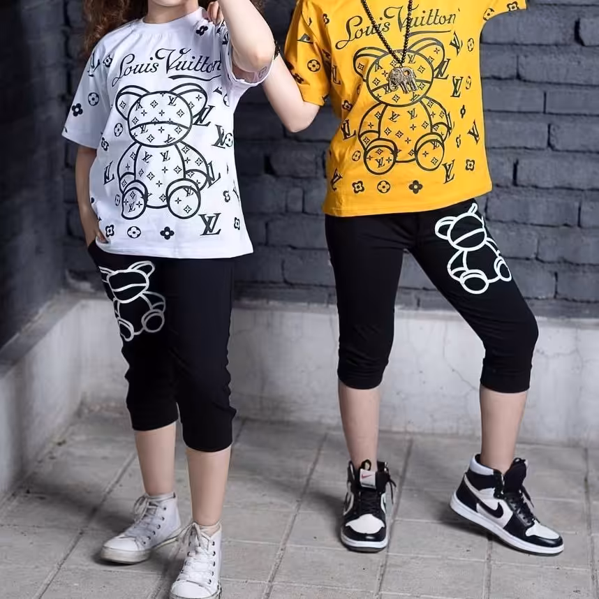 ست جذاب اسپورت نوجوان لش استایل در 3 رنگ عالی جنس پنبه لاکرادار  کیفیت تضمینی مناسب حدود سنی 5 تا 13 سال 