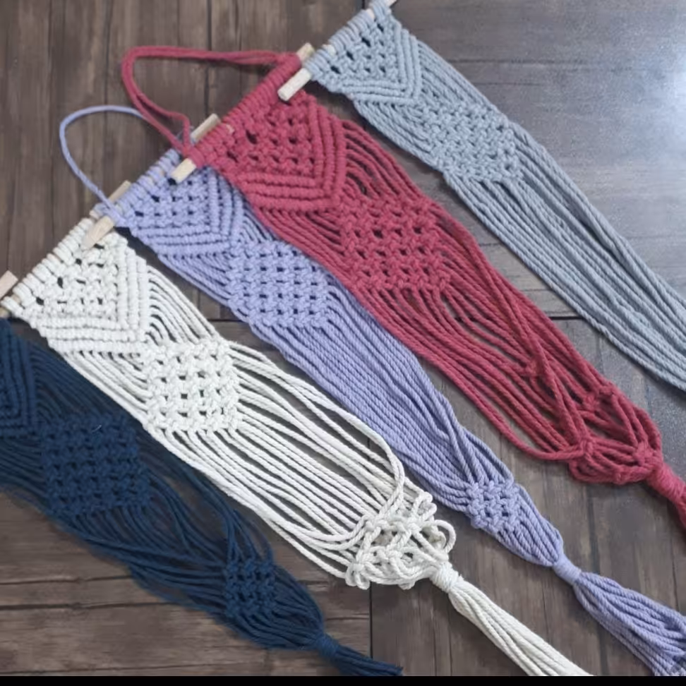 آویز  گل مکرومه    دیوارکوب