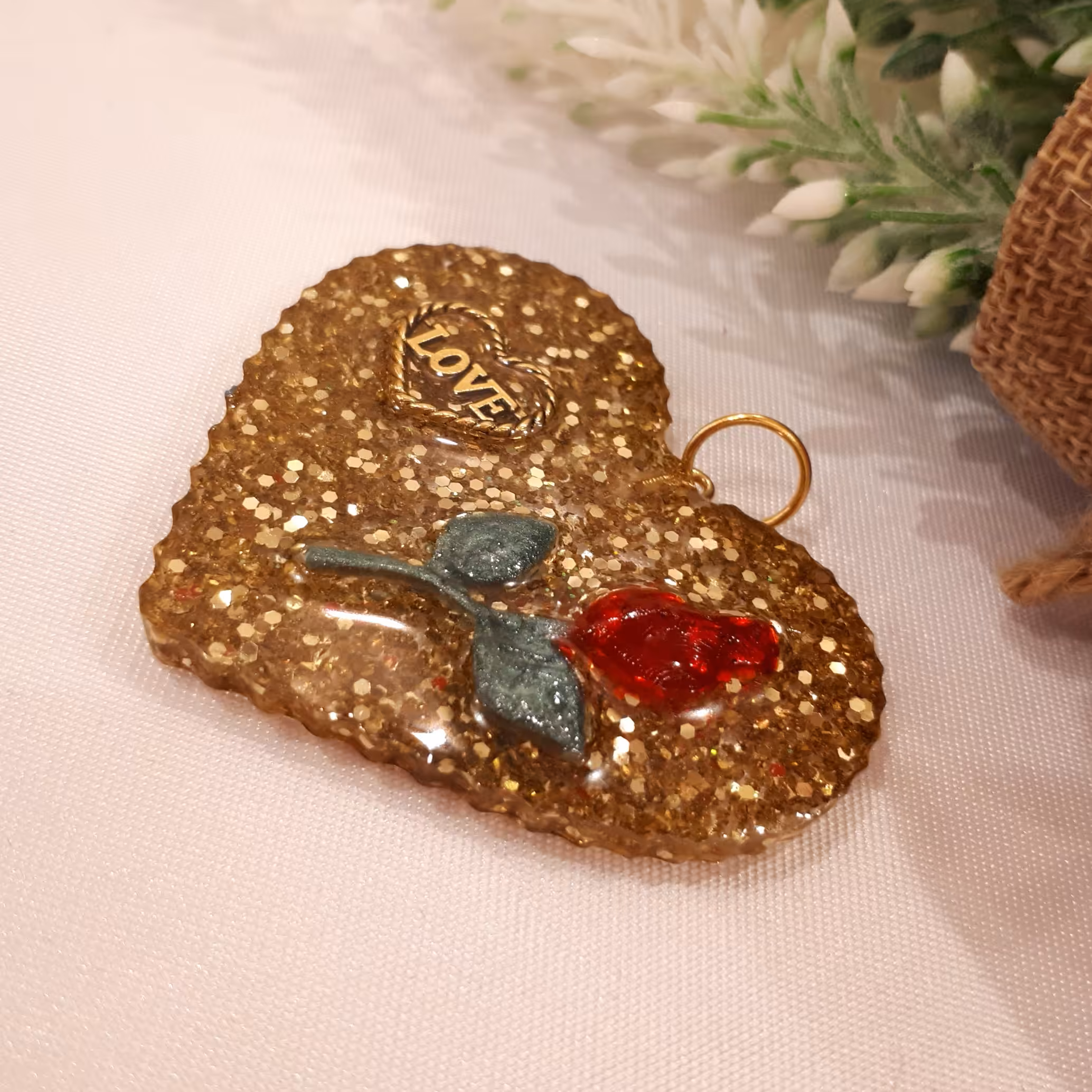 گیفت عقد و عروسی و یادبود رزینی طلائی دستساز خانگی 