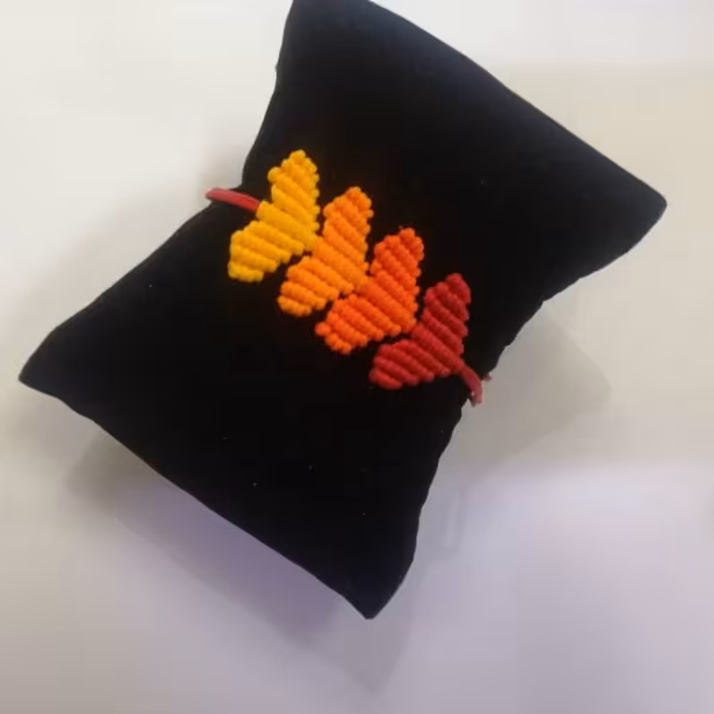 دستبند  قلبی مکرومه فری سایز 