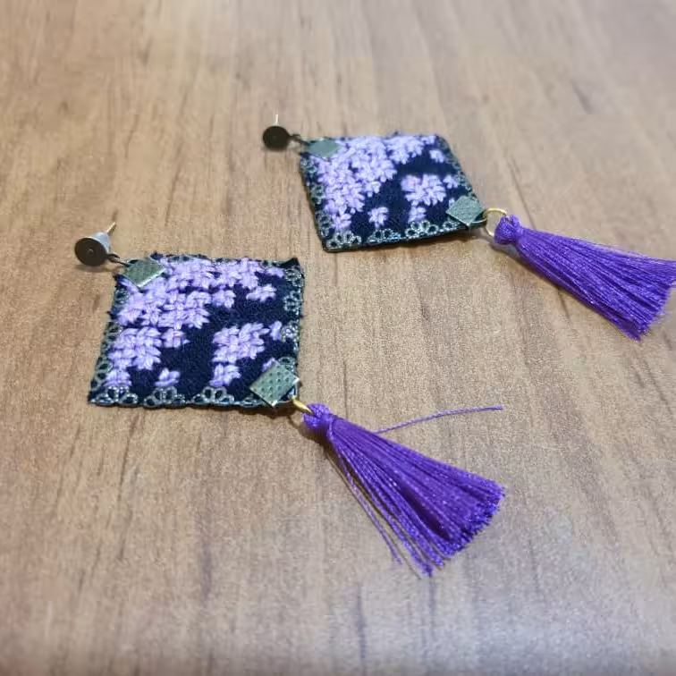 گوشواره سوزن دوزی کد  A45