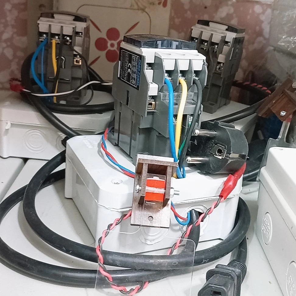 قطع کن ماینر کنتاکتوری ظرفیت 36 امپری