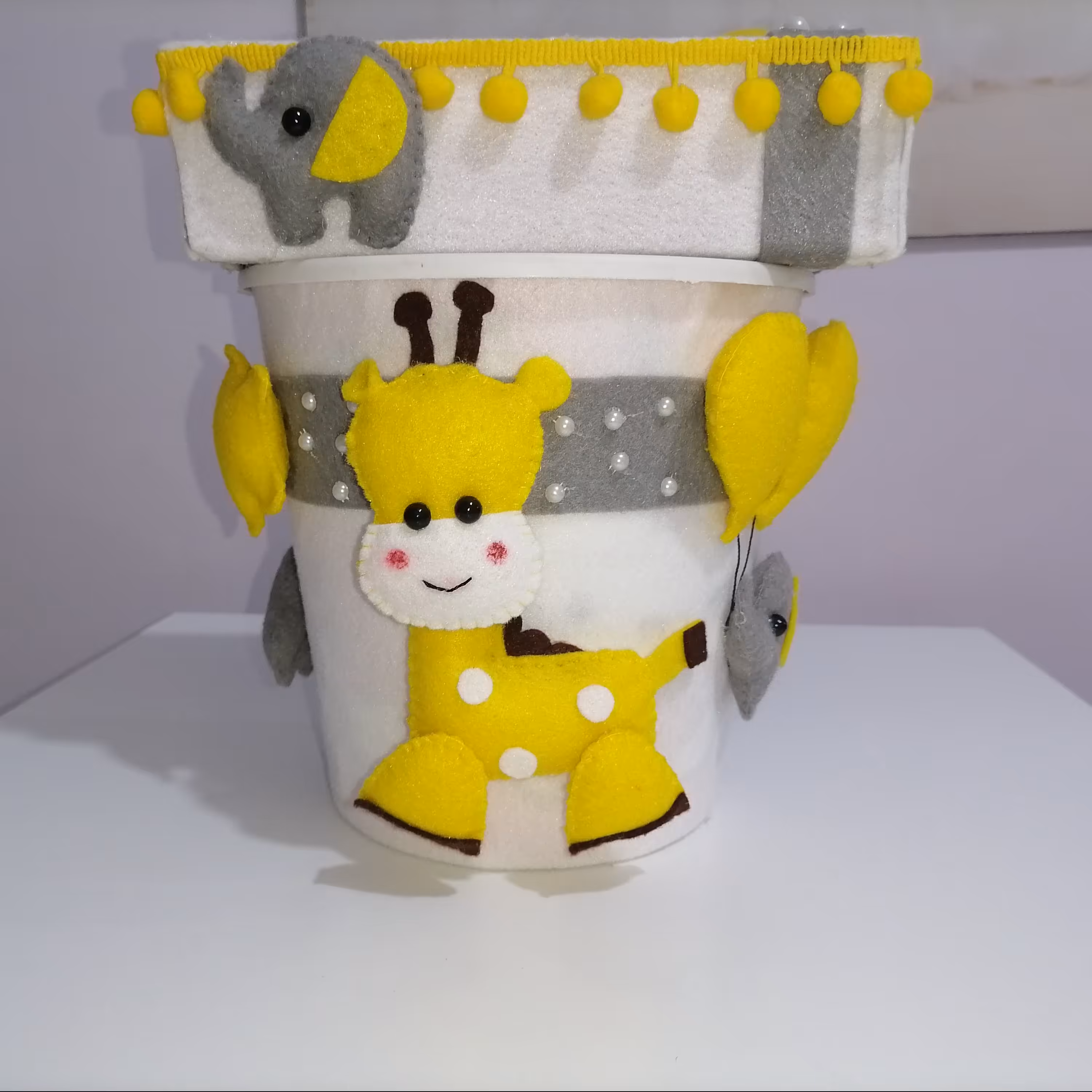 سطل و دستمال نمدی طرح زرافه