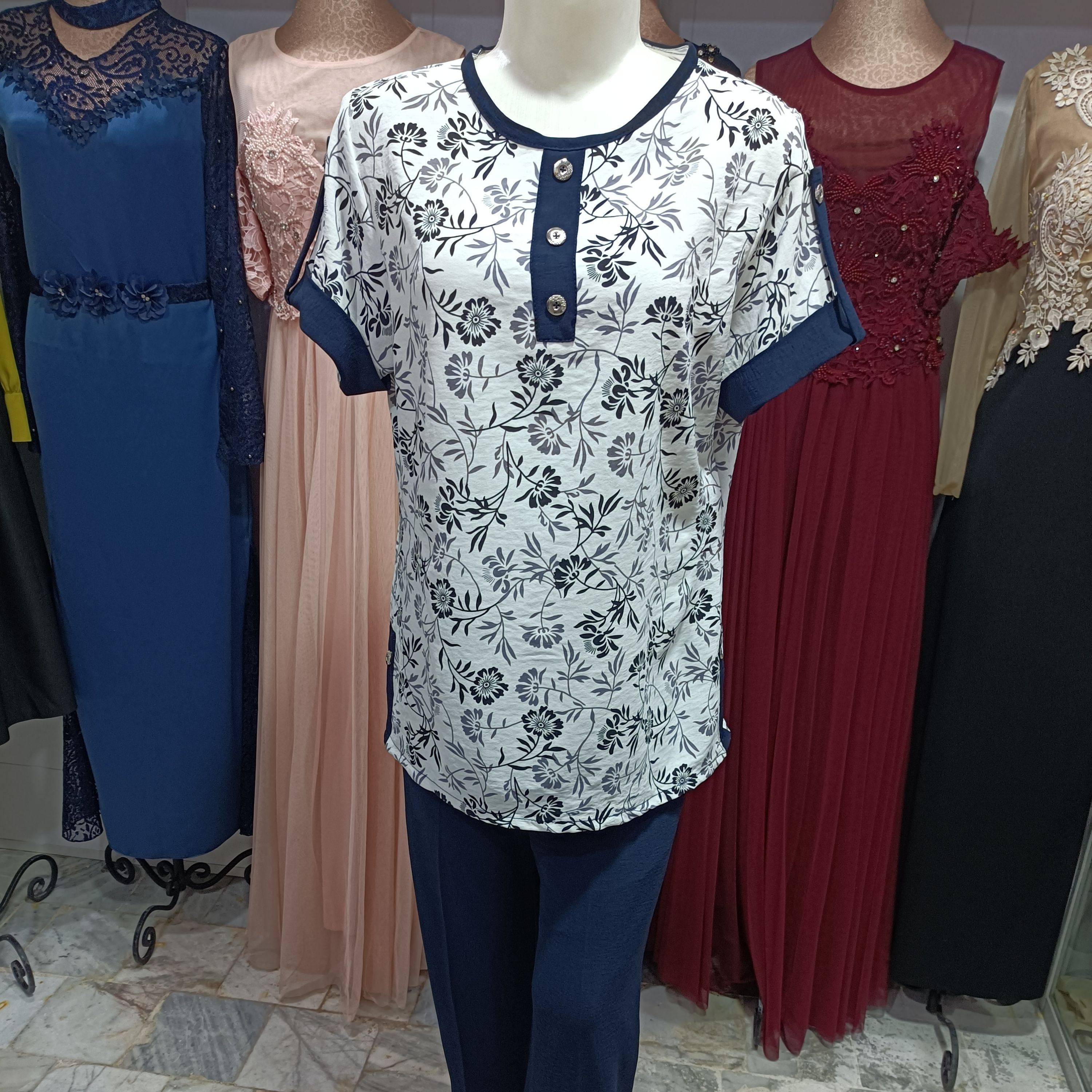 حراج ست تیشرت و شلوار ابروبادی طرح دار زنانه