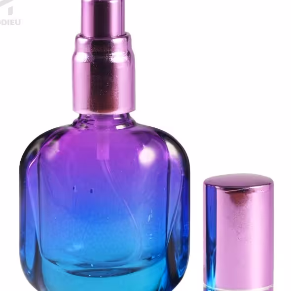 عطر212سکسی هر1 گرم 15 هزارتومن ماندگاری بالا رایحه گرم شیرین مناسب زنانه و مردانه