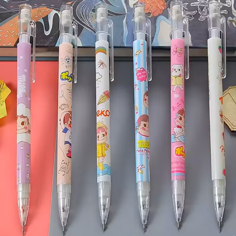 اتود فانتزی طرح دختر و توت فرنگی 0.5 mm مدادنوکی کیوت مداد نوکی دخترانه مداد فشاری رنگی صورتی سفید بنفش آبی کرم یک عدد