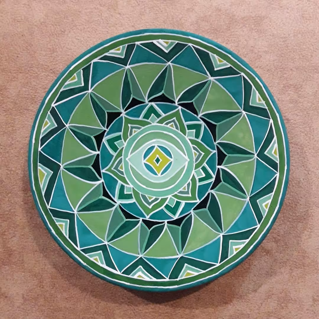 دیوارکوب سفالی(طرح شبدر)